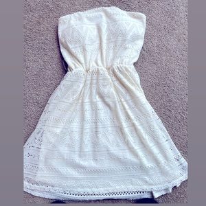 Creme color strapless summer dress like new condition!
